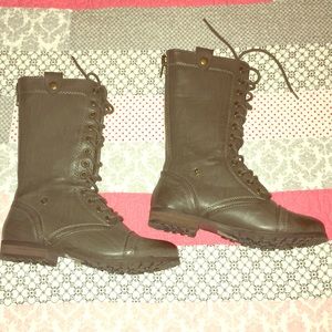 Combat boots✨✨✨